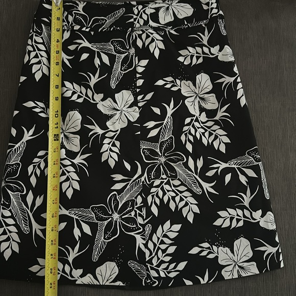 H&M Pencil Skirt Floral Black & white womens size 8 - Picture 6 of 7